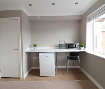 Studio to rent - Photo 3