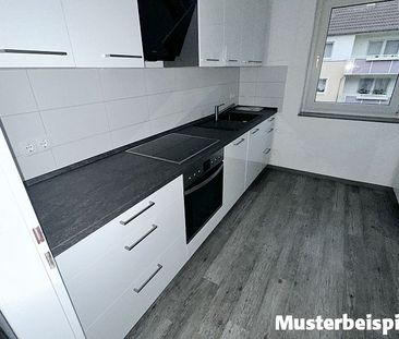 3-Zimmer, modernes Badezimmer - Foto 5