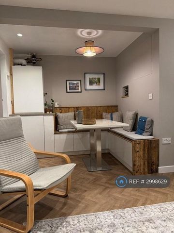 3 bedroom end of terrace house to rent - Photo 3