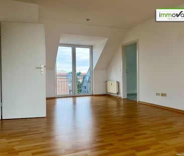 Schöne 2-Raum-Wohnung mit Loggia, Tageslichtbad, Wanne & Dusche, Gä... - Photo 4