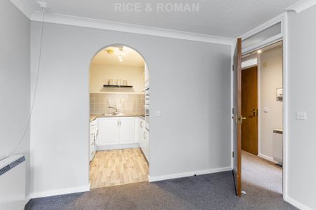 1 Bedroom Apartment, Brook Court – Cheam - Photo 2