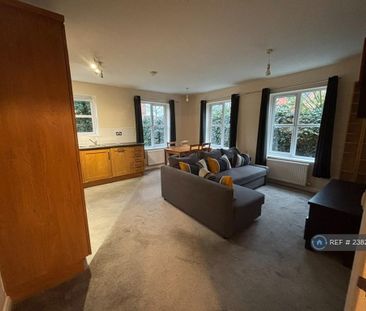 2 bedroom flat to rent - Photo 2