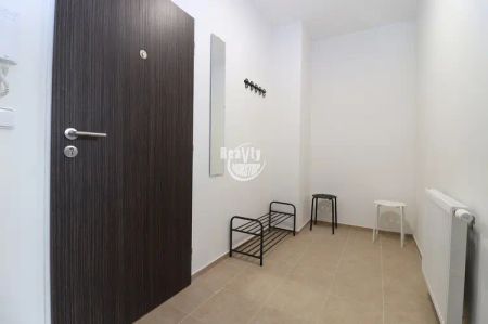 Nabízíme pronájem zánovního zděného bytu 1+kk u centra krajského města Jihlavy - Fotografie 4