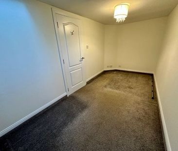 Kirk Street, Strathaven, ML10 - Photo 5