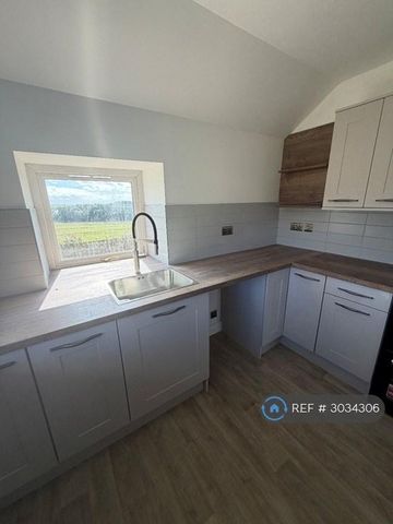 4 bedroom detached house to rent - Photo 5