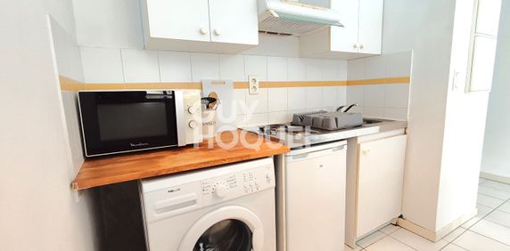 STUDIO MEUBLE AU PIED DE LA GARE - Photo 2