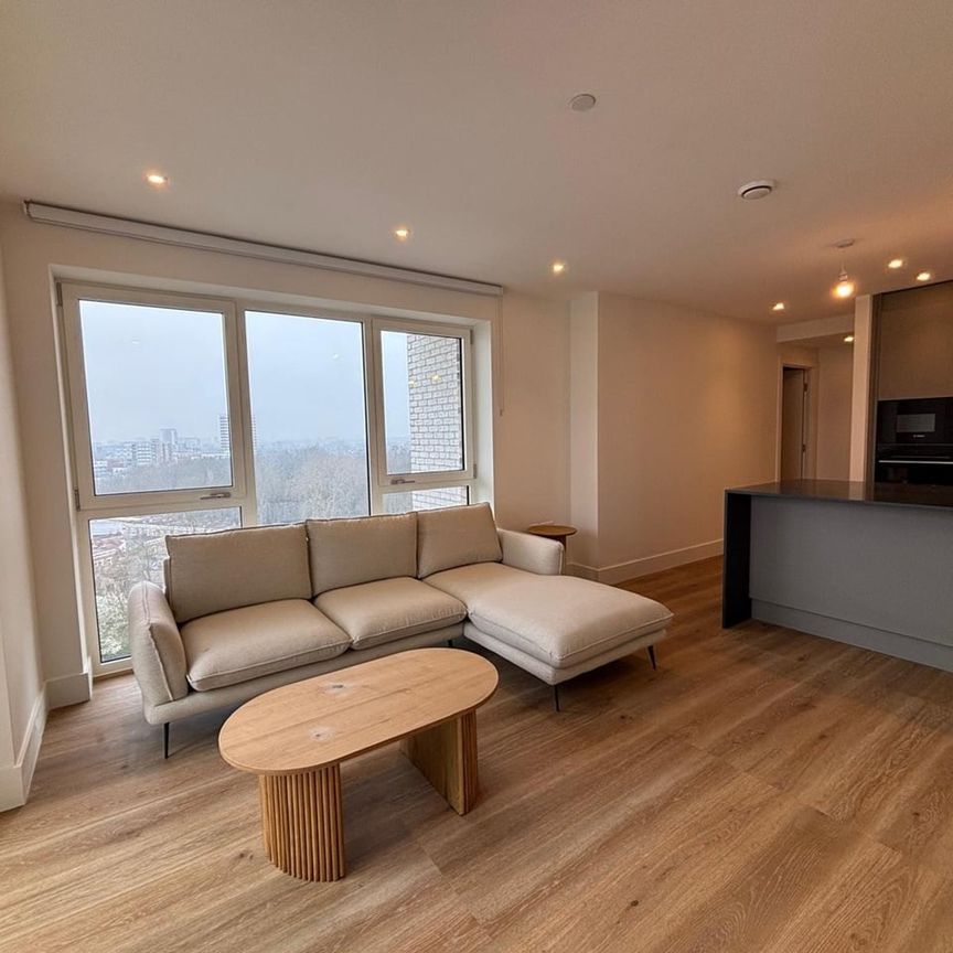 1 Bed Flat, Bow View Apartments, E3 - Photo 1