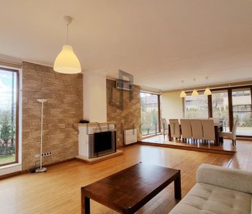 Iancu Nicolae For Rent 4 bedroom villa with community pool - Fotografie 2