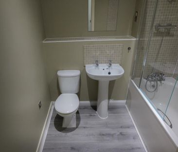 1 bedroom flat to rent - Photo 6