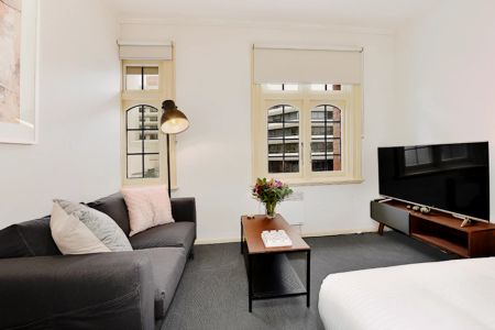 Alluring studio near Flinders Street Railway Station - Photo 2
