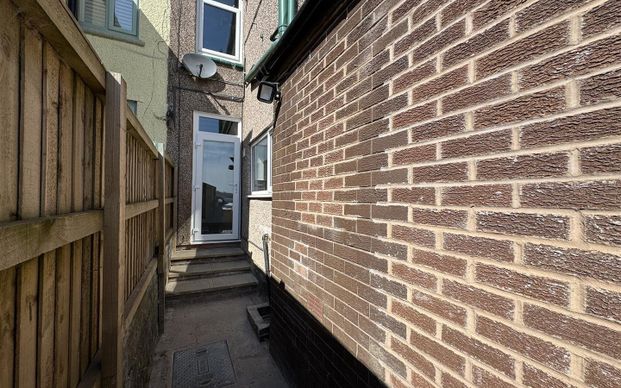 Audley Road, Talke - Photo 1