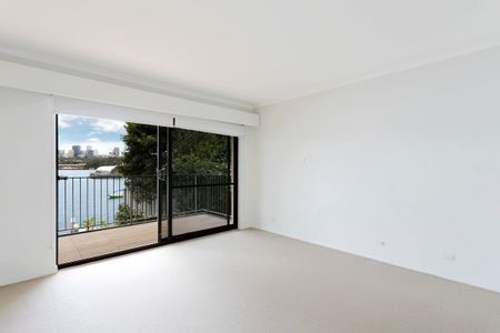 11/45 Wharf Road, Birchgrove NSW 2041 - Townhouse For Rent | Domain - Photo 4