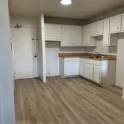 1 room apartment of 73m² in Sherbrooke - Photo 2