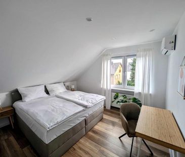 Dachgeschosswohnung mit Klimaanlage zu vermieten - Foto 3