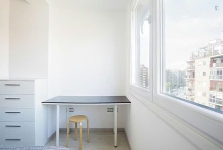 Avinguda Meridiana, Barcelona, Catalonia - Photo 2