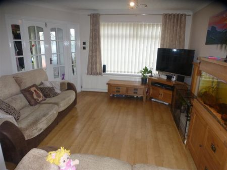 RecreationRoad, NewHoughton, Mansfield - Photo 2