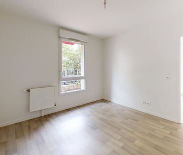 Location Appartement 2 pièces 40m² - Photo 3