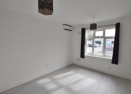 Holbrook Lane, Holbrooks Coventry - Photo 2