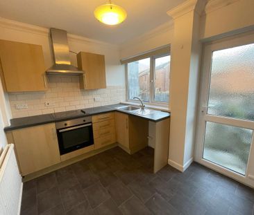 2 bedroom terraced house to rent - Photo 3