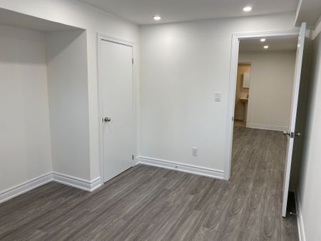 For Lease - 81 Oak Avenue Unit# Lower Unit, Richmond Hill, Ontario - Photo 4
