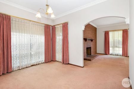 SPACIOUS FOUR BEDROOM HOME IN WENDOUREE - Photo 4