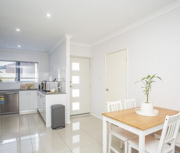 GREAT 3x2 FAMILY HOME! - Photo 1