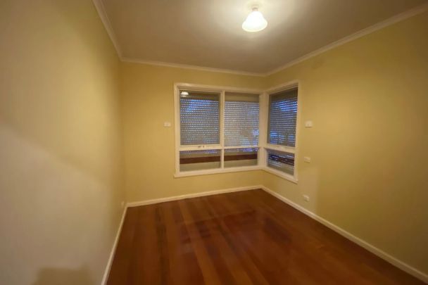 Spacious Living, Double Storey 4 Bedroom Home In A Prime Location!!!! - Photo 1