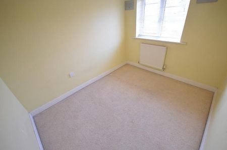 3 Bedroom Semi Detached To Let - Photo 3