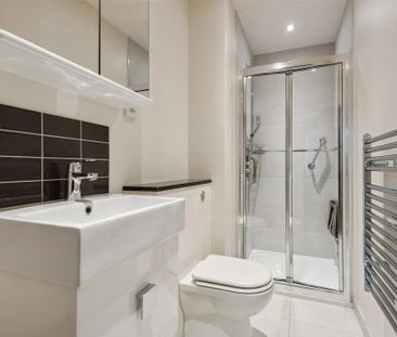2 bedroom flat to rent - Photo 6
