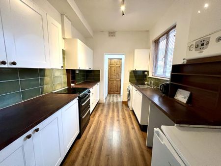 3 bedroom terraced house to rent - Photo 5