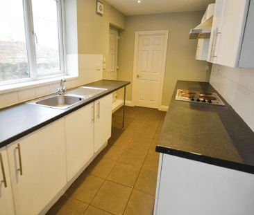 2 bedroom terraced house to rent - Photo 3