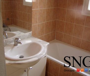 T3 AVEC BALCON + 2 PARKINGS - Photo 3