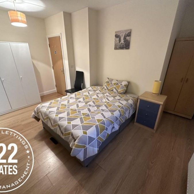 Bewsey Road - Warrington - WA5 - Photo 1