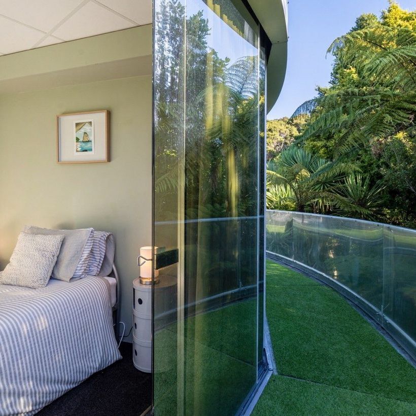 Maraetai, Unique With View, 3 Bedrooms - Photo 1