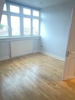 2 bedroom semi-detached house to rent - Photo 2