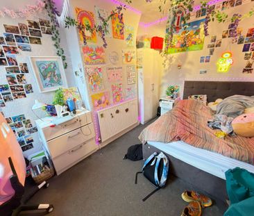 Gwenfron Road, Liverpool. - Photo 4