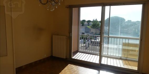 NIMES - CASTANET, - Photo 3