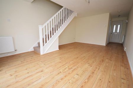 2 bedroom end of terrace house to rent - Photo 4