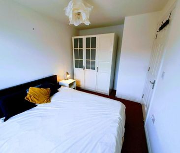 4 bedroom private hall to rent - Photo 4