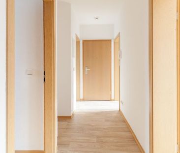 Gemütliche 3 Zimmer-Wohnung im 3. Obergeschoss mit Balkon in Merseburg - Foto 1
