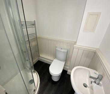 The Old Hall, 90 Main St, Balderton, Notts, NG24 - Photo 6