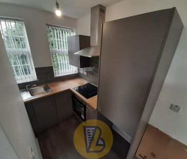 1 bedroom block of apartments to rent - Photo 5