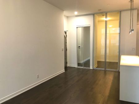 For Lease - 100 Harbour Street Unit# 6906, Toronto, Ontario - Photo 2