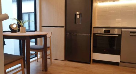 1 Bedroom Fully Furnished Wellington CBD - Photo 3