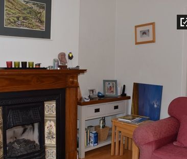 Room for rent in 3-bedroom apartment in Raheny, Dublin - Photo 4