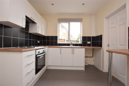 1, Latchmere Walk, West Park, Leeds, West Yorkshire, LS16 5DW - Photo 3