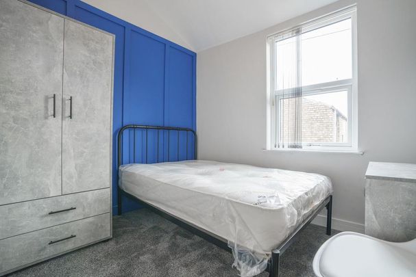 5 bedroom terraced house to rent - Photo 1
