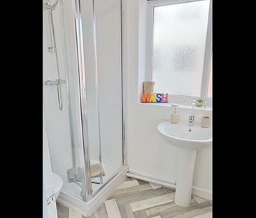 Room in a Shared Flat, South Hunter Street, L1 - Photo 6