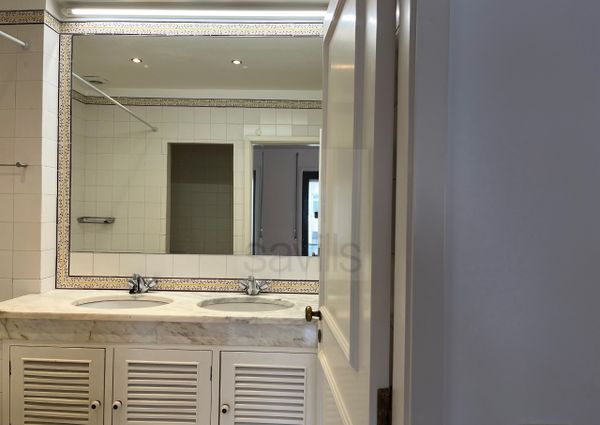 Excelente T3 duplex para arrendar com vista Mar, Foz - Porto