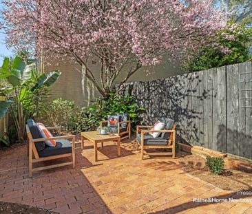 Character and convenience - Photo 2